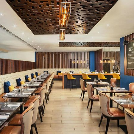 Sheraton Heathrow Hotel Hillingdon Bagian luar foto