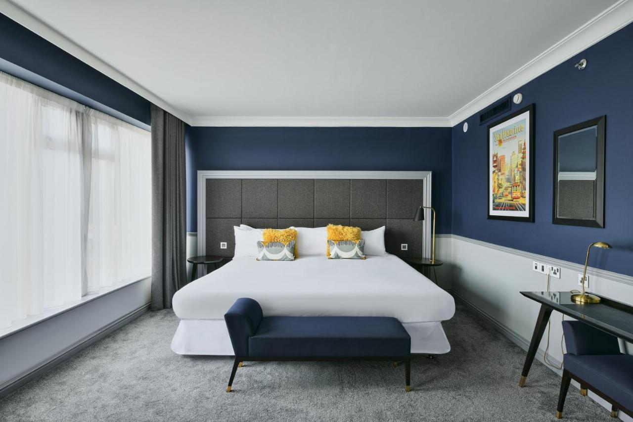 Sheraton Heathrow Hotel Hillingdon Bagian luar foto