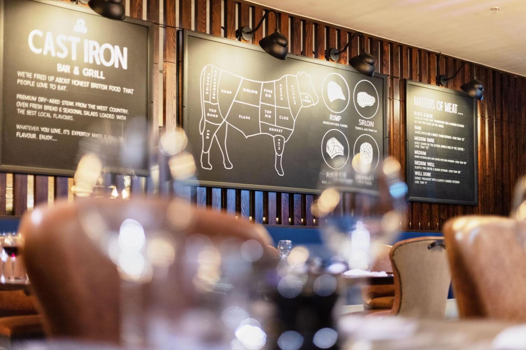 Sheraton Heathrow Hotel Hillingdon Bagian luar foto
